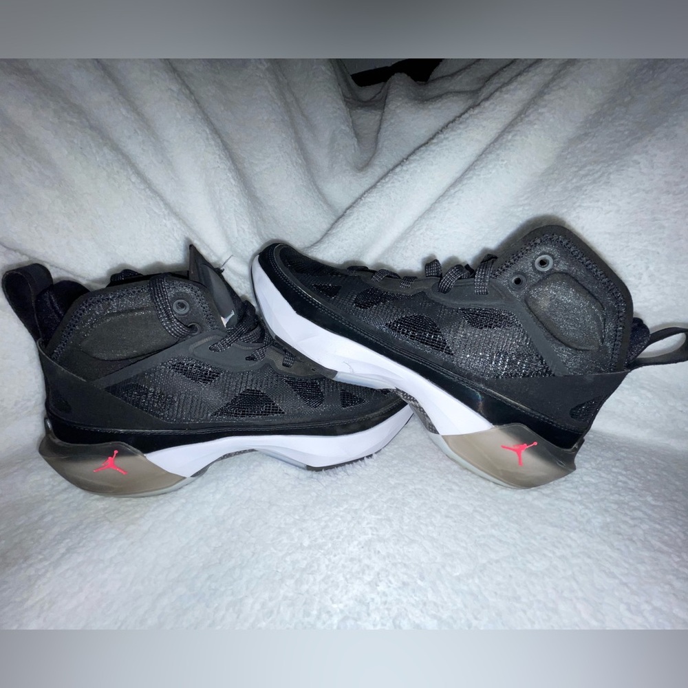 Air Jordan XXXVII
